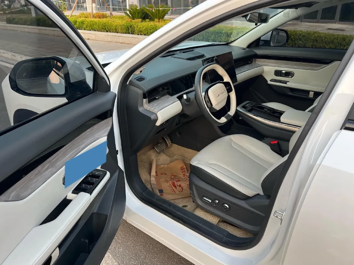 2022 Jetour DASHING 1.6T 197HP L4 7DCT,autocango,china used car exporter,china ev exporter,chinese used car exporter,chinese used ev exporter