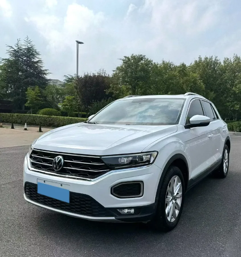 2022 Volkswagen T-Roc 1.4T 150HP L4 7DCT,autocango,china used car exporter,china ev exporter,chinese used car exporter,chinese used ev exporter