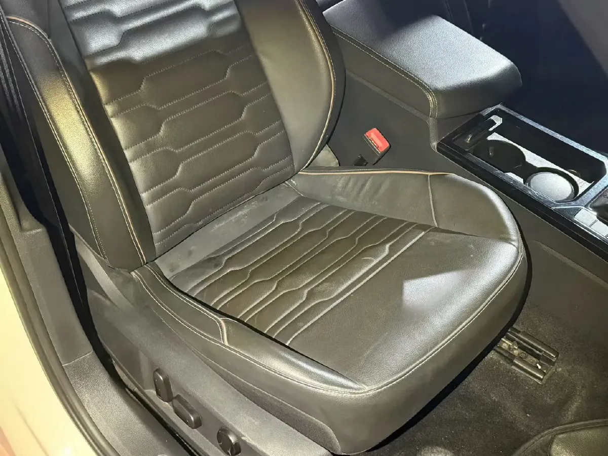 2019 Skoda Kodiak 2.0T 186HP L4 7DCT,autocango,china used car exporter,china ev exporter,chinese used car exporter,chinese used ev exporter