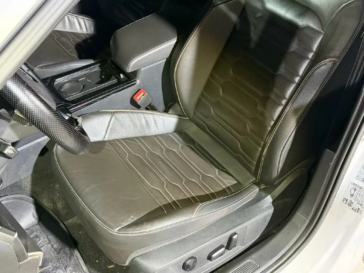 2019 Skoda Kodiak 2.0T 186HP L4 7DCT,autocango,china used car exporter,china ev exporter,chinese used car exporter,chinese used ev exporter