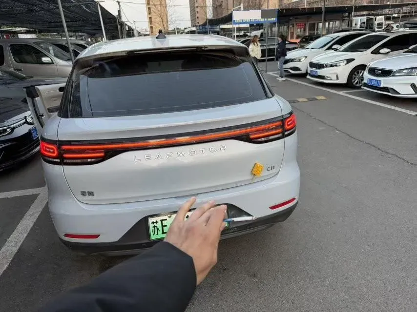 2023 Leapmotor C11 Range Extended 131HP REEV 30.1KWH,autocango,china used car exporter,china ev exporter,chinese used car exporter,chinese used ev exporter