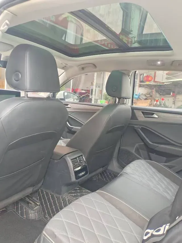 2023 Volkswagen Sagitar 1.5T 160HP L4 7DCT,autocango,china used car exporter,china ev exporter,chinese used car exporter,chinese used ev exporter