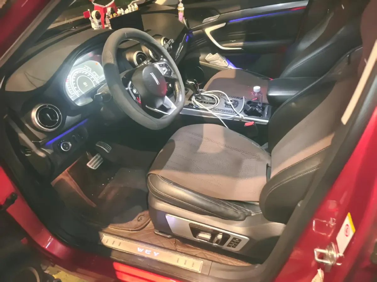 2017 WEY VV7 2.0T 234HP L4 7DCT,autocango,china used car exporter,china ev exporter,chinese used car exporter,chinese used ev exporter