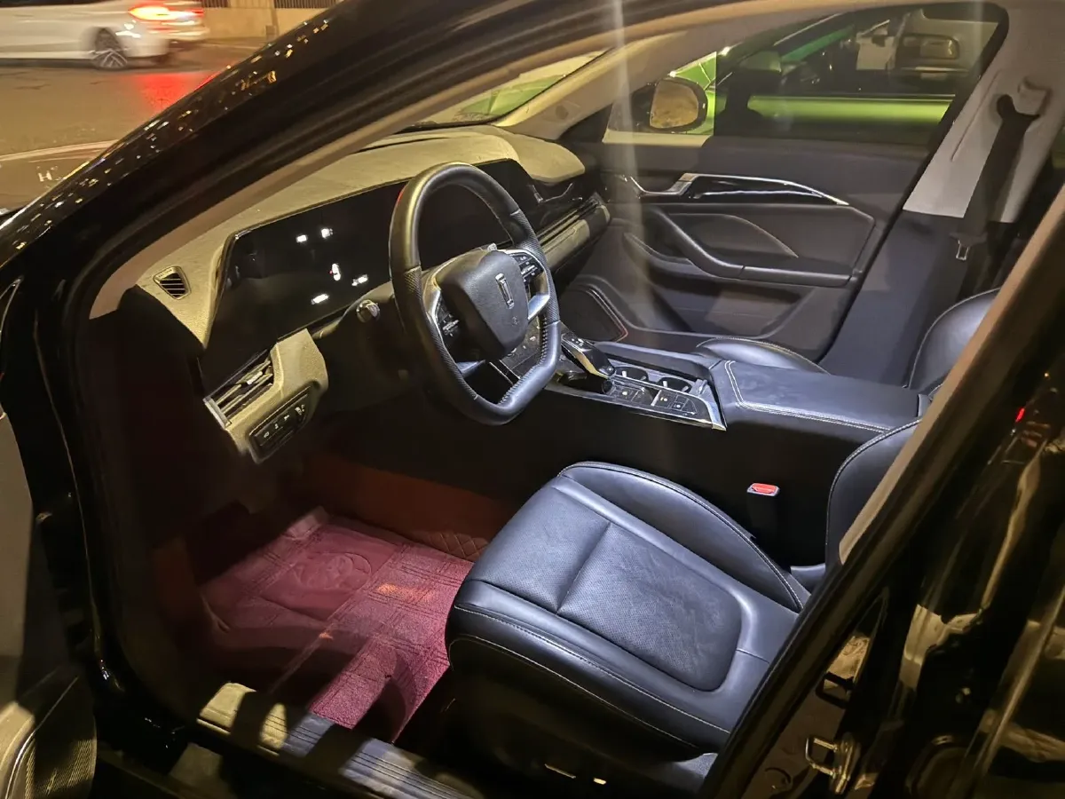 2023 Bestune B70 1.5T 169HP L4 7DCT,autocango,china used car exporter,china ev exporter,chinese used car exporter,chinese used ev exporter