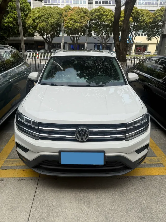 2020 Volkswagen Tharu 1.4T 150HP L4 7DCT,autocango,china used car exporter,china ev exporter,chinese used car exporter,chinese used ev exporter