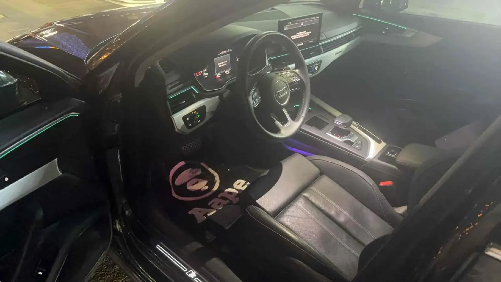 2020 Audi A4L 2.0T 190HP L4 7DCT,autocango,china used car exporter,china ev exporter,chinese used car exporter,chinese used ev exporter