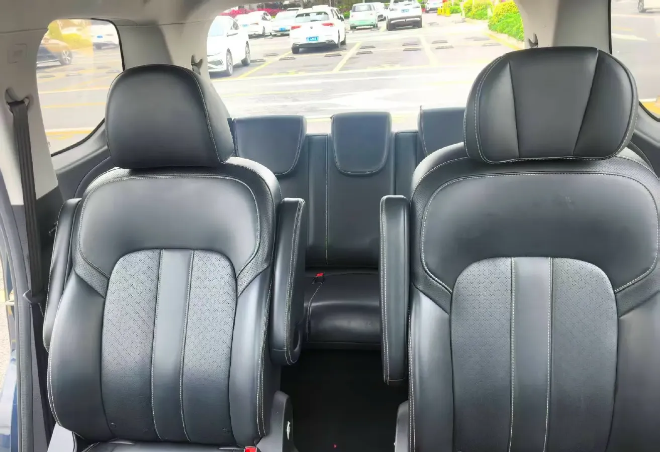 2021 GAC Trumpchi M6 1.5T 169HP L4 7DCT,autocango,china used car exporter,china ev exporter,chinese used car exporter,chinese used ev exporter