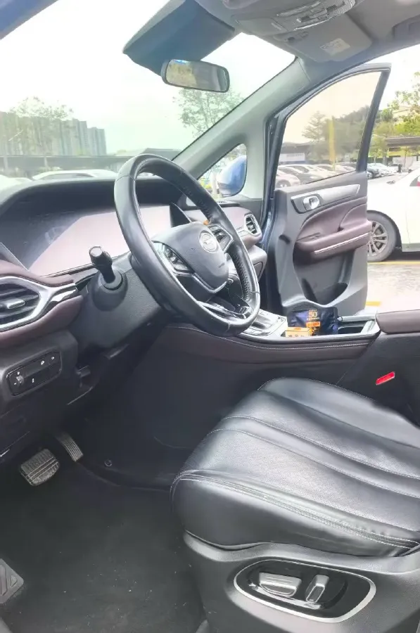 2021 GAC Trumpchi M6 1.5T 169HP L4 7DCT,autocango,china used car exporter,china ev exporter,chinese used car exporter,chinese used ev exporter