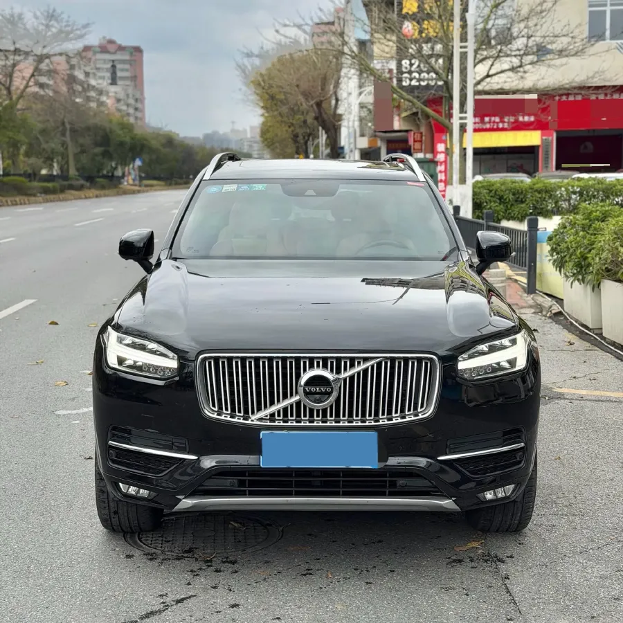 2018 Volvo XC90 2.0T 320HP L4 8AT,autocango,china used car exporter,china ev exporter,chinese used car exporter,chinese used ev exporter