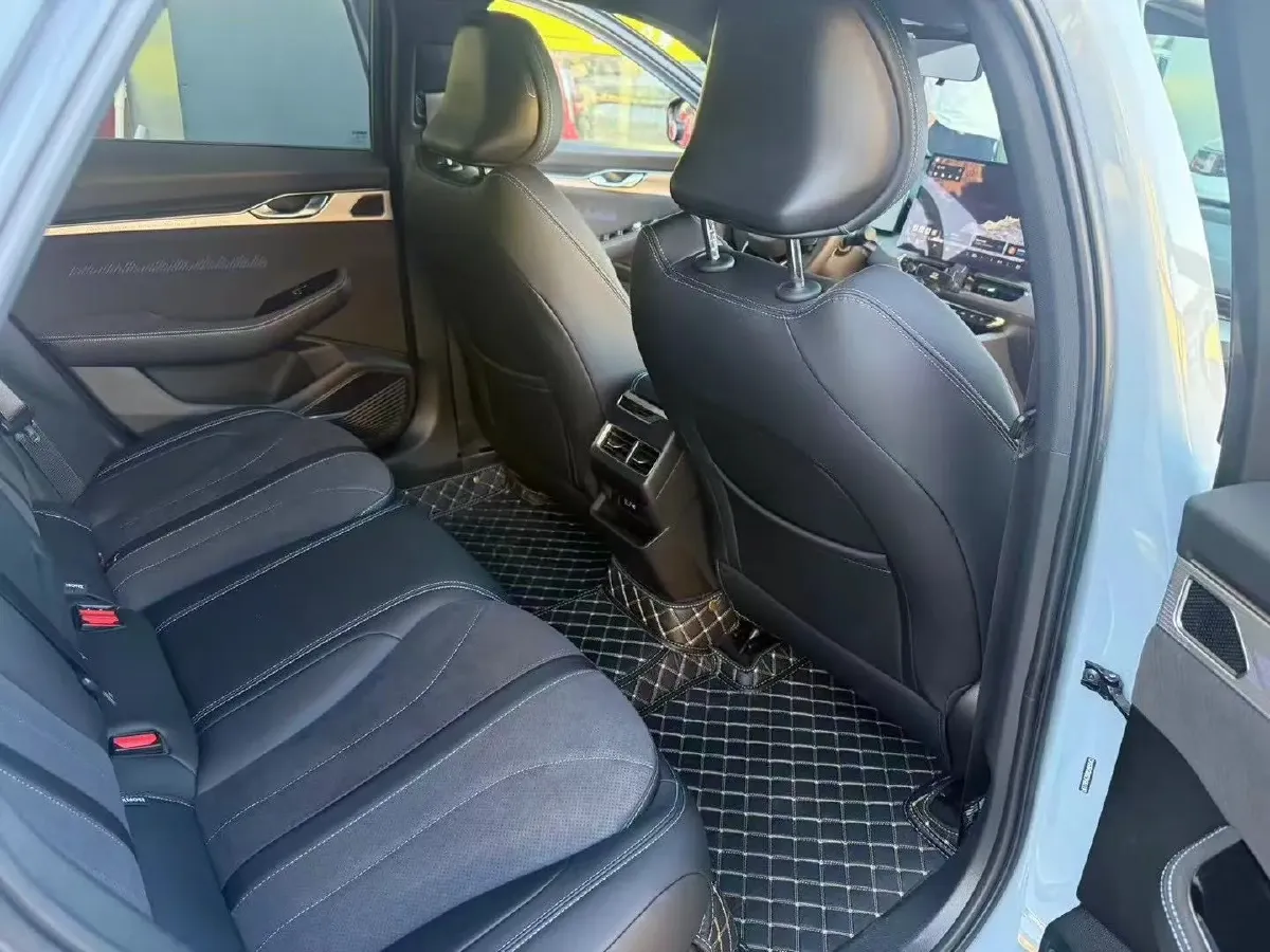 2025 Geely Preface 2.0T 238HP L4 8AT,autocango,china used car exporter,china ev exporter,chinese used car exporter,chinese used ev exporter