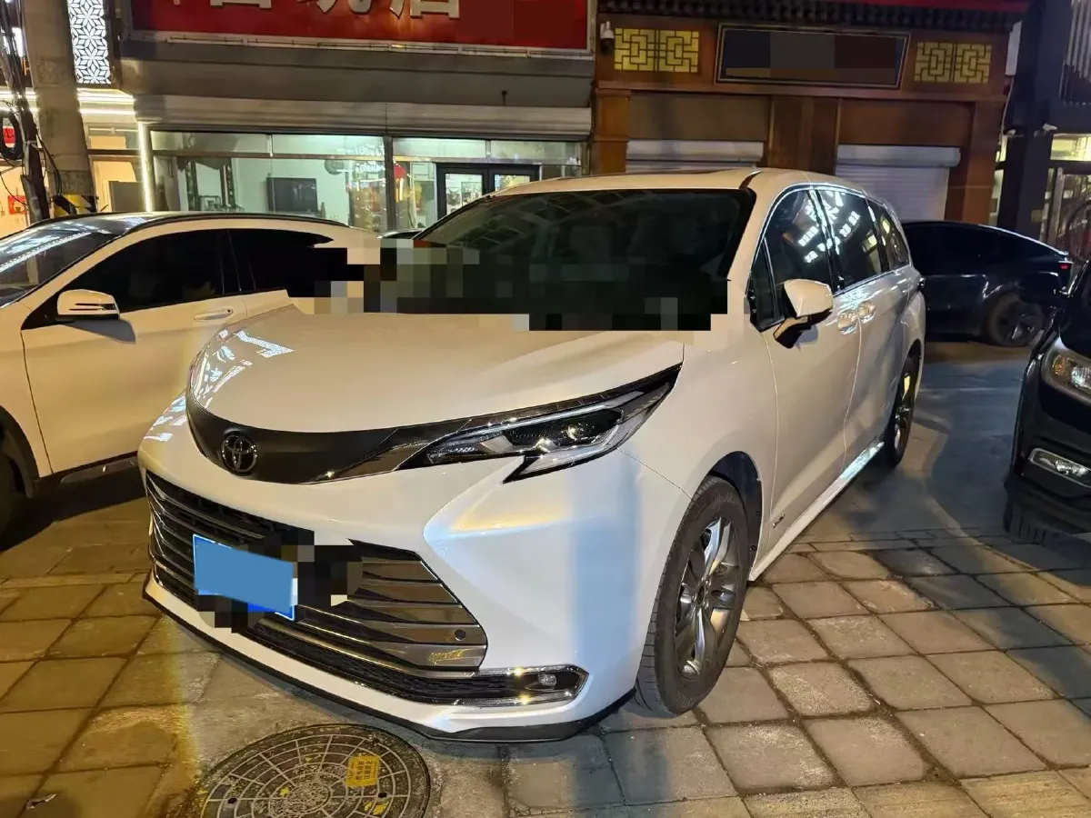 2024 Toyota Sienna 2.5L 189HP L4 E-CVT Hybrid,autocango,china used car exporter,china ev exporter,chinese used car exporter,chinese used ev exporter