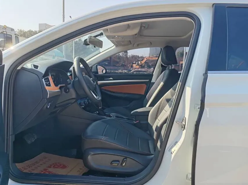 2023 Volkswagen Bora 1.2T 116HP L4 7DCT,autocango,china used car exporter,china ev exporter,chinese used car exporter,chinese used ev exporter