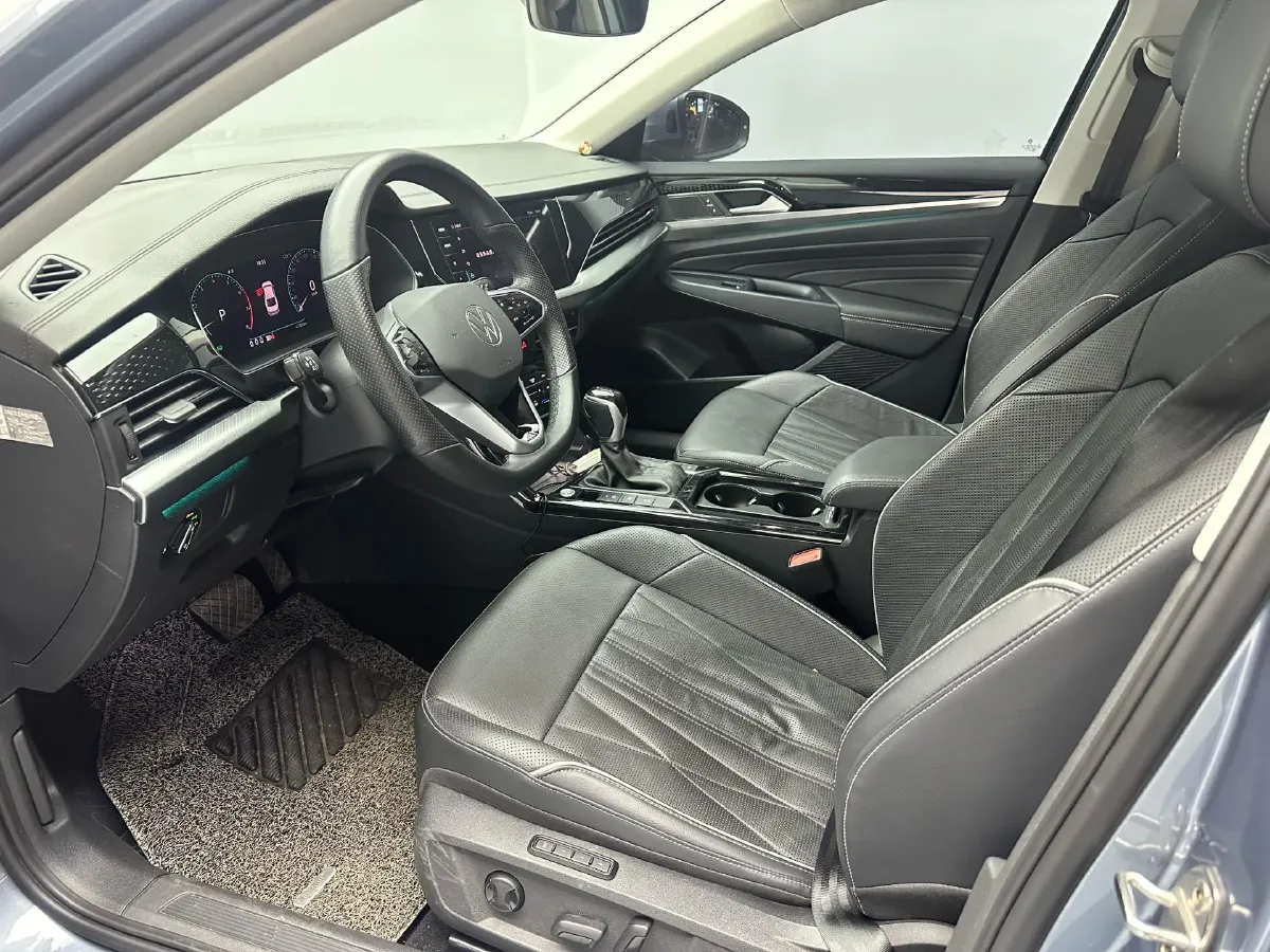 2022 Xpeng P7 BEV 60.2KWH,autocango,china used car exporter,china ev exporter,chinese used car exporter,chinese used ev exporter