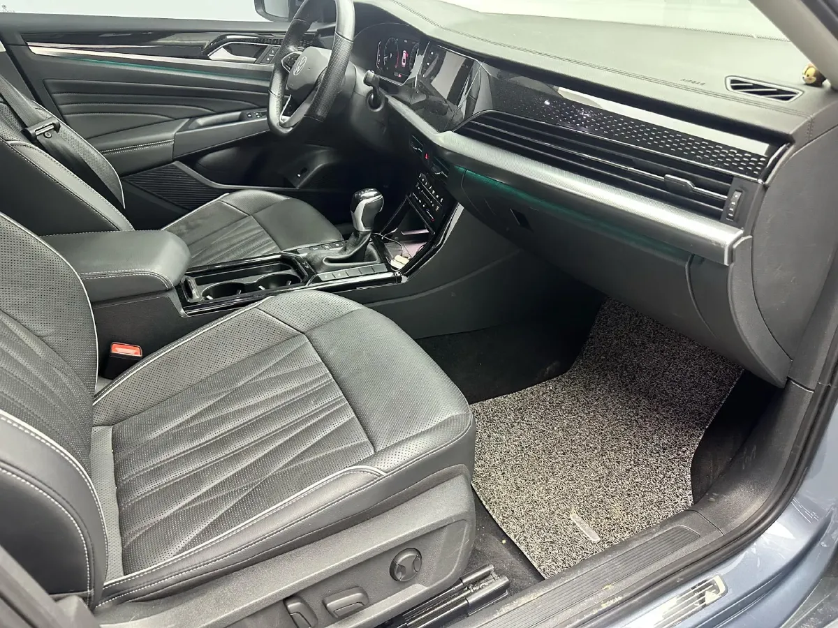 2022 Xpeng P7 BEV 60.2KWH,autocango,china used car exporter,china ev exporter,chinese used car exporter,chinese used ev exporter