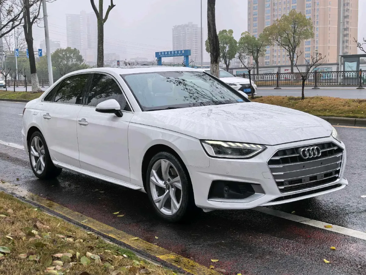 2020 Audi A4L 2.0T 190HP L4 7DCT,autocango,china used car exporter,china ev exporter,chinese used car exporter,chinese used ev exporter