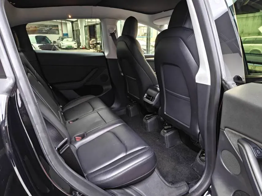 2021 Tesla Model Y BEV 60KWH,autocango,china used car exporter,china ev exporter,chinese used car exporter,chinese used ev exporter