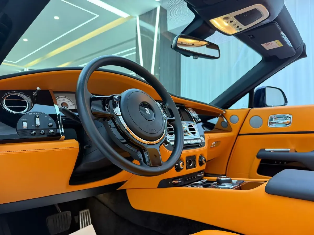 2018 Rolls-Royce Dawn 6.6T 571HP V12 8AT,autocango,china used car exporter,china ev exporter,chinese used car exporter,chinese used ev exporter