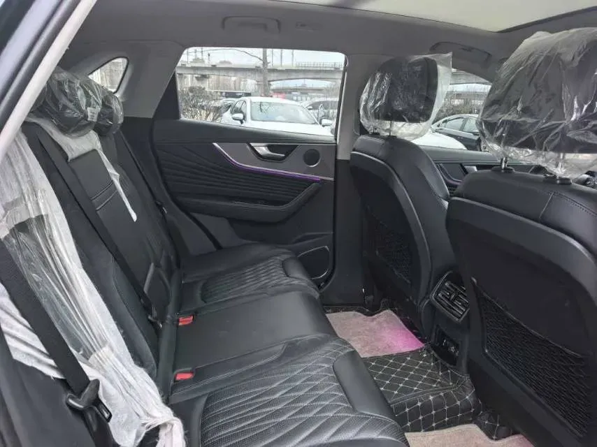 2023 HongQi HS5 2.0T 252HP L4 8AT,autocango,china used car exporter,china ev exporter,chinese used car exporter,chinese used ev exporter