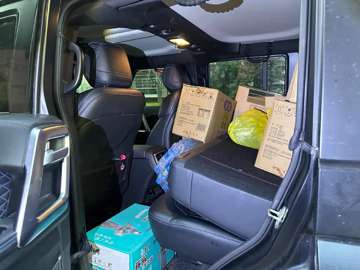 2021 Beijing BJ40 2.0T 163HP L4 8AT,autocango,china used car exporter,china ev exporter,chinese used car exporter,chinese used ev exporter