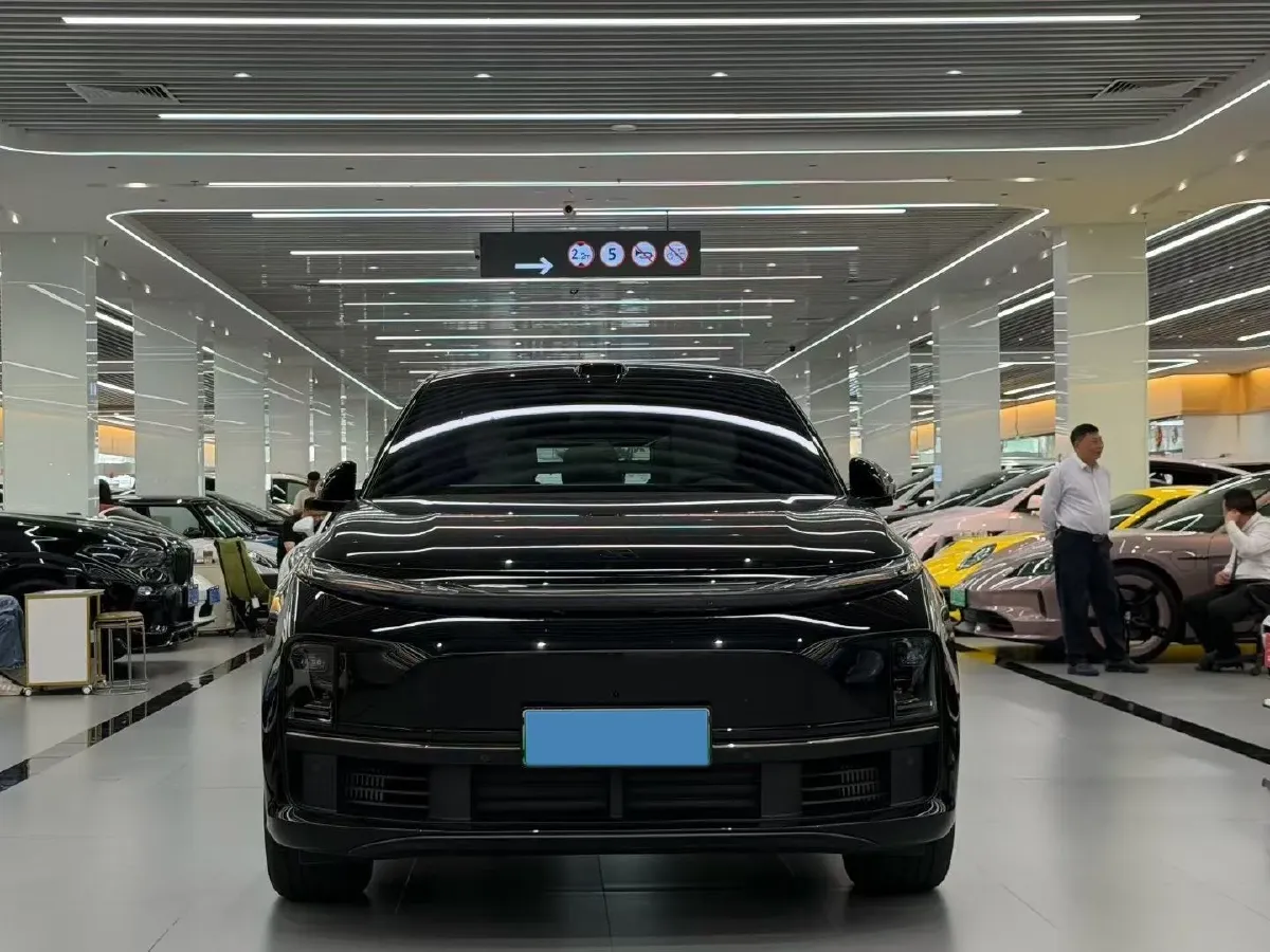 2025 Li L7 Range Extended 154HP REEV,autocango,china used car exporter,china ev exporter,chinese used car exporter,chinese used ev exporter