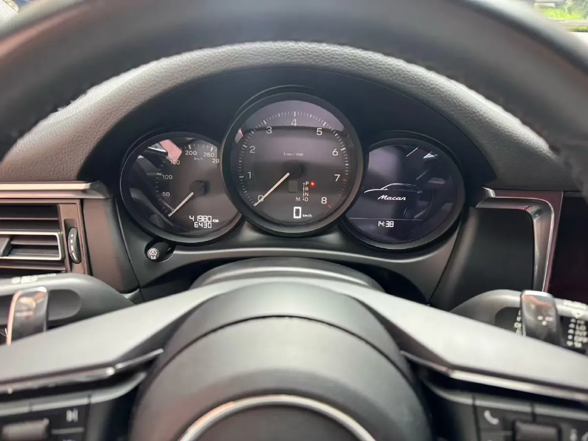 2023 Porsche Macan 2.0T 265HP L4 7DCT,autocango,china used car exporter,china ev exporter,chinese used car exporter,chinese used ev exporter