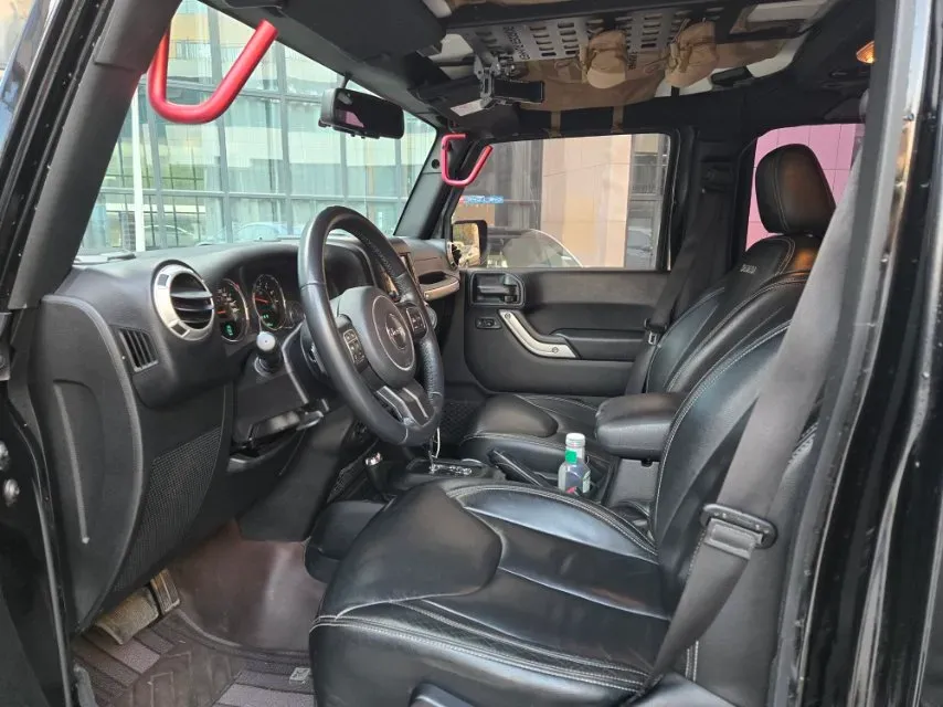 2017 Jeep Wrangler 3.0L 234HP V6 5AT,autocango,china used car exporter,china ev exporter,chinese used car exporter,chinese used ev exporter