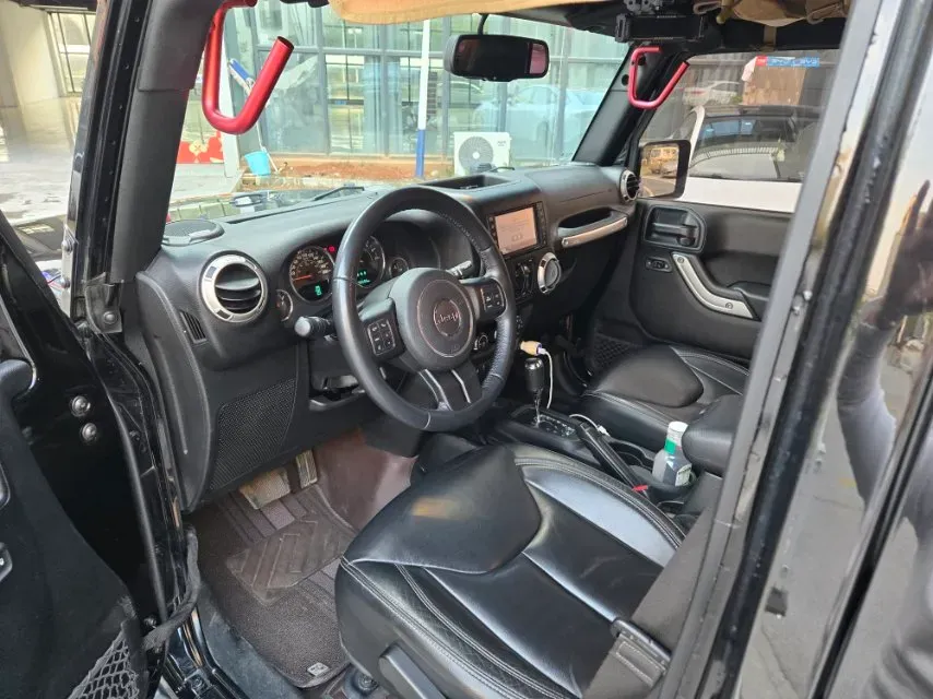 2017 Jeep Wrangler 3.0L 234HP V6 5AT,autocango,china used car exporter,china ev exporter,chinese used car exporter,chinese used ev exporter