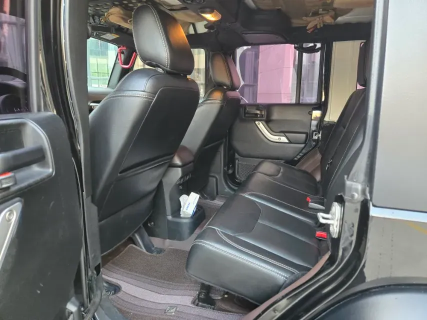 2017 Jeep Wrangler 3.0L 234HP V6 5AT,autocango,china used car exporter,china ev exporter,chinese used car exporter,chinese used ev exporter