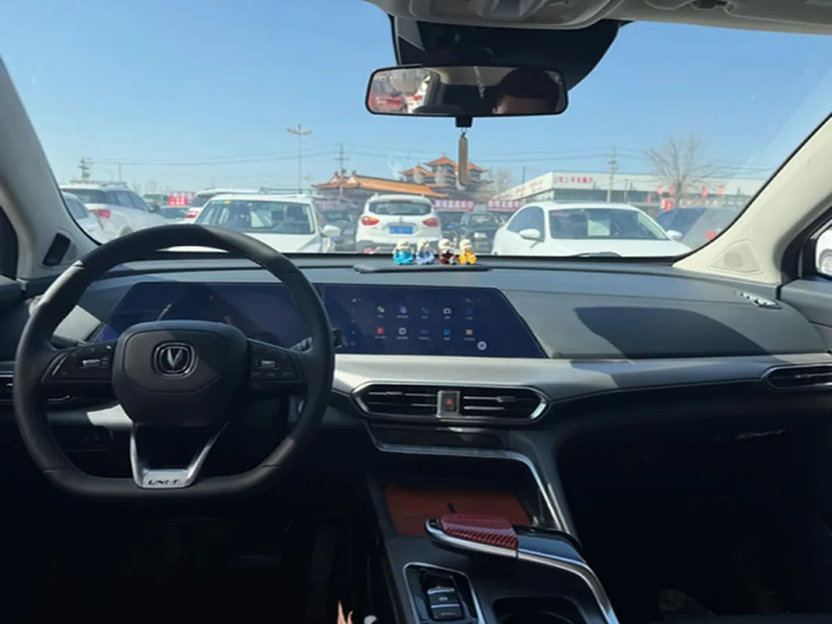 2020 ChangAn UNI-T 1.5T 180HP L4 7DCT,autocango,china used car exporter,china ev exporter,chinese used car exporter,chinese used ev exporter