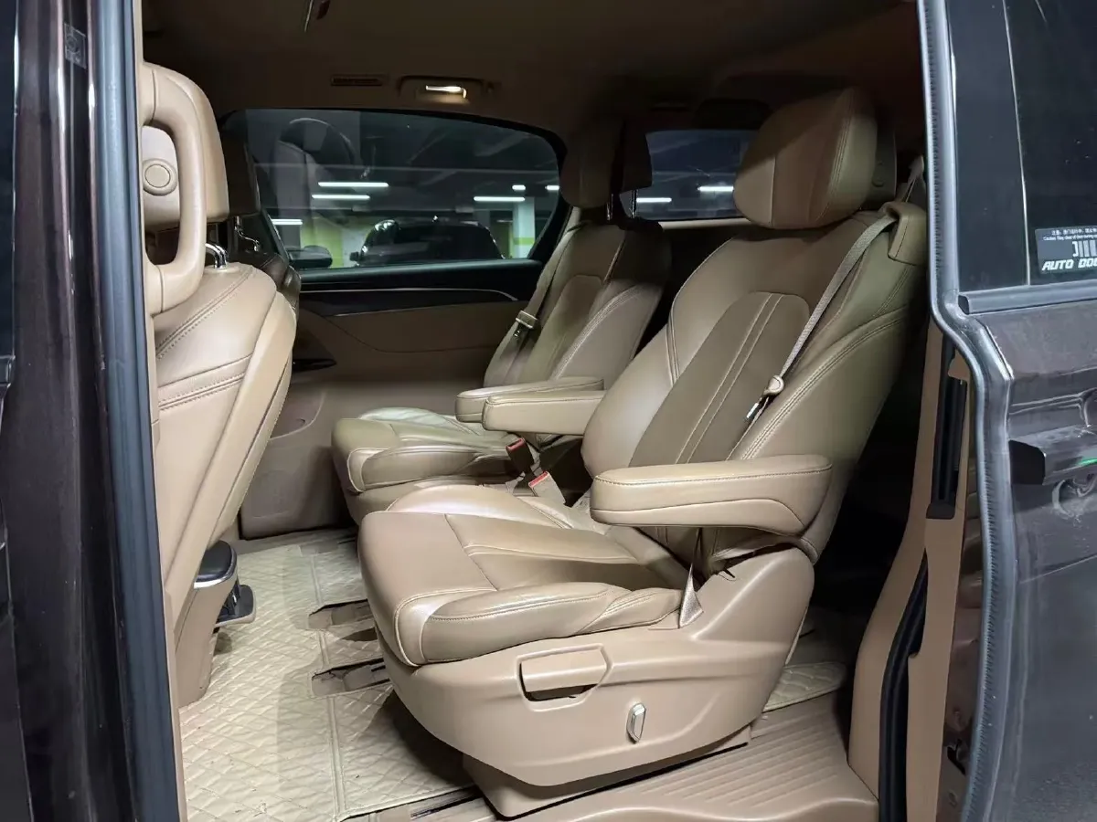 2021 Buick GL8 2.0T 237HP L4 9AT,autocango,china used car exporter,china ev exporter,chinese used car exporter,chinese used ev exporter