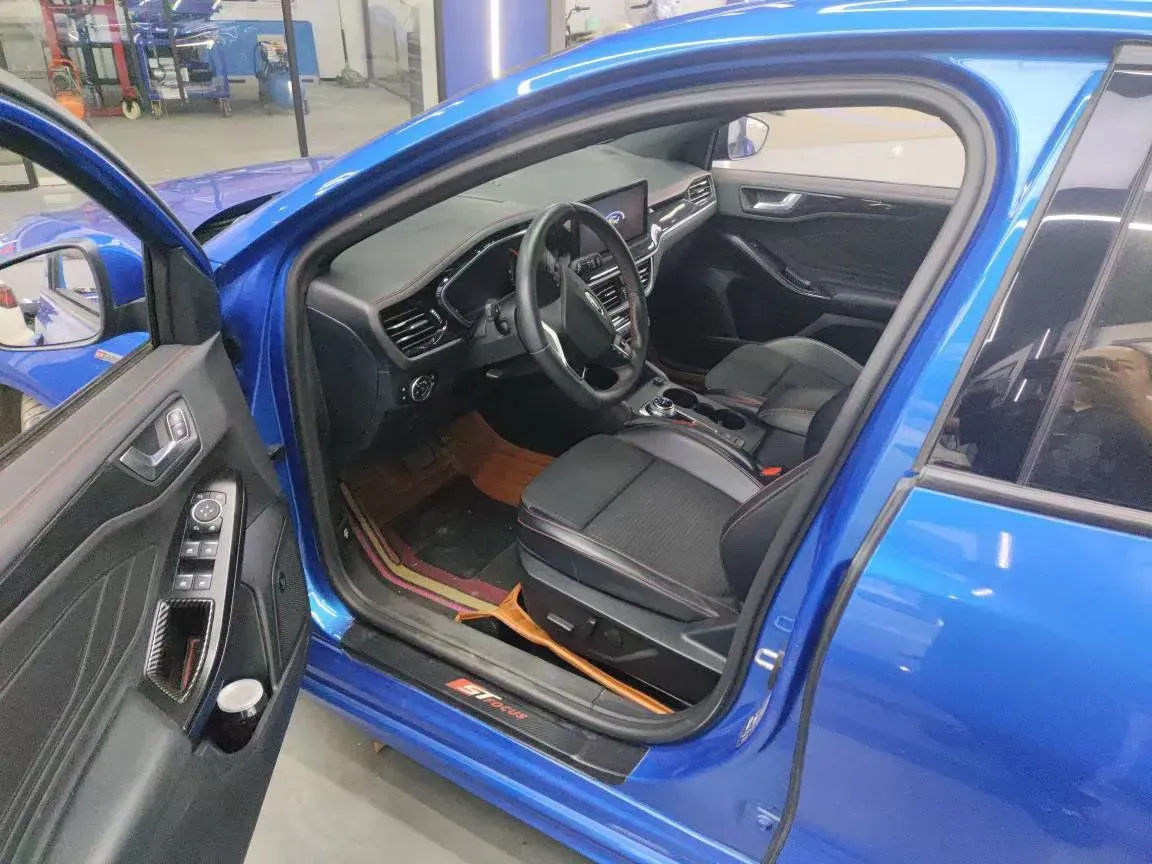 2021 Ford Focus 1.5T 174HP L3 8AT,autocango,china used car exporter,china ev exporter,chinese used car exporter,chinese used ev exporter