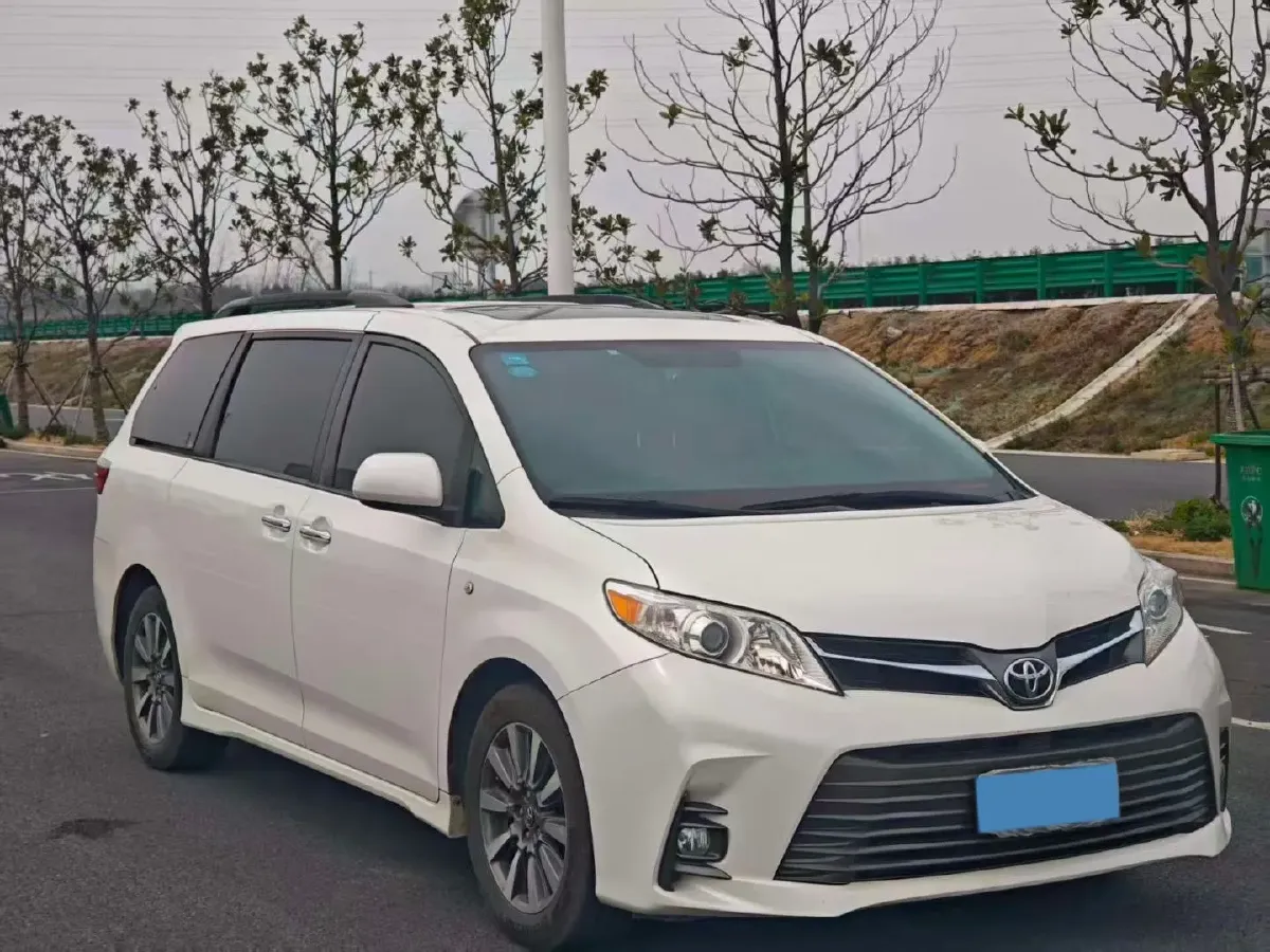 2019 Toyota Avalon 2.0L 178HP L4 CVT,autocango,china used car exporter,china ev exporter,chinese used car exporter,chinese used ev exporter