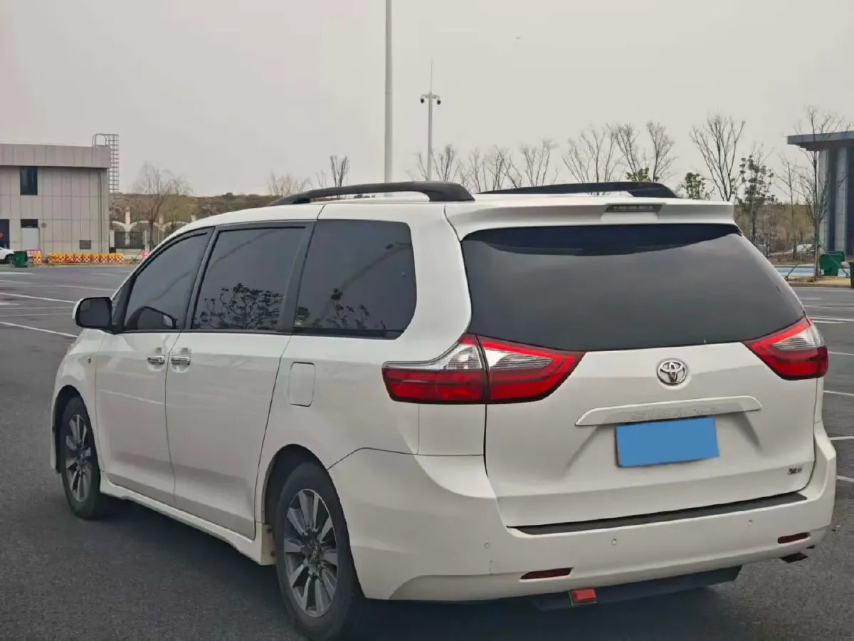 2019 Toyota Avalon 2.0L 178HP L4 CVT,autocango,china used car exporter,china ev exporter,chinese used car exporter,chinese used ev exporter