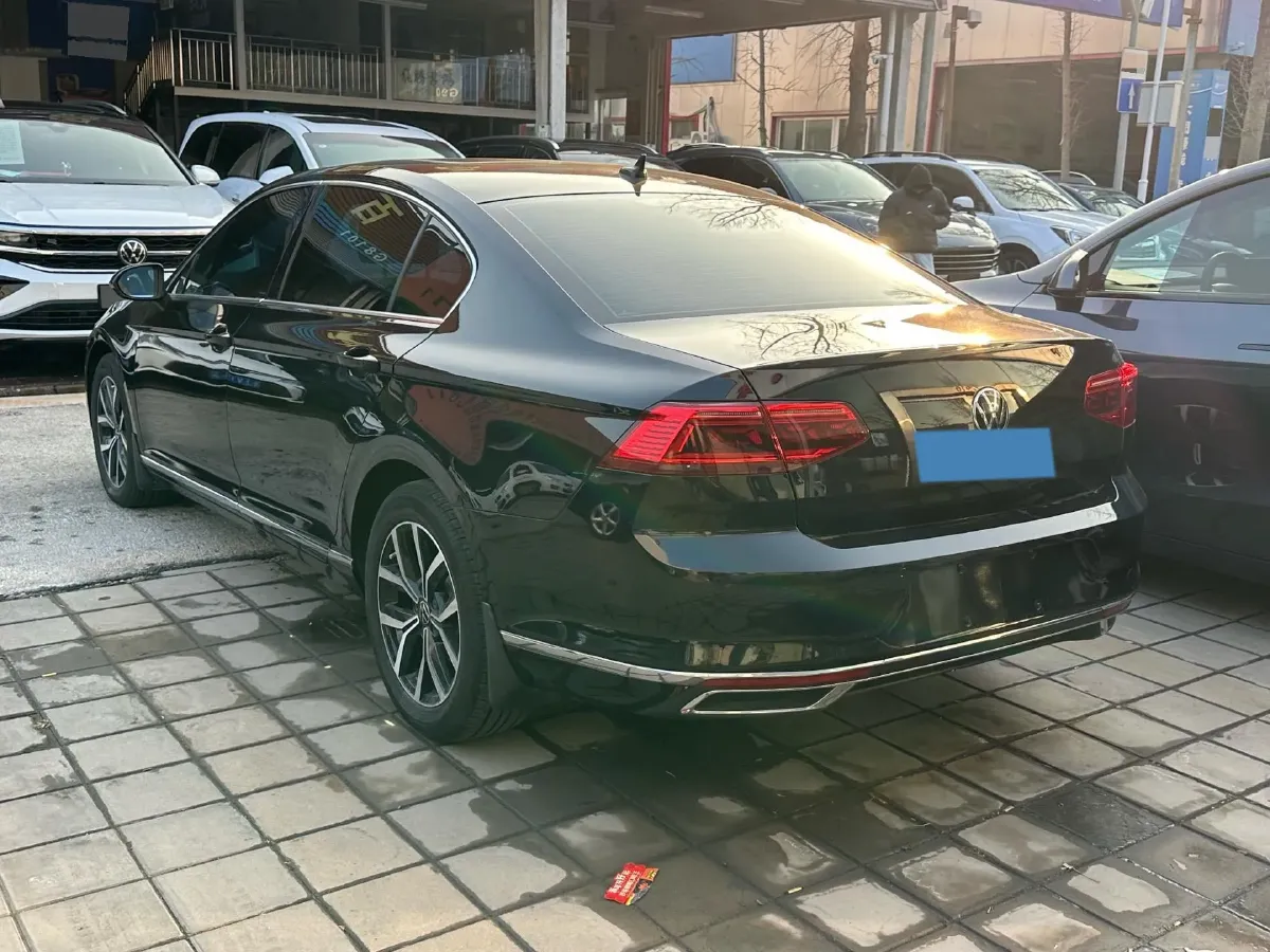 2020 Volkswagen Magotan 2.0T 186HP L4 7DCT,autocango,china used car exporter,china ev exporter,chinese used car exporter,chinese used ev exporter