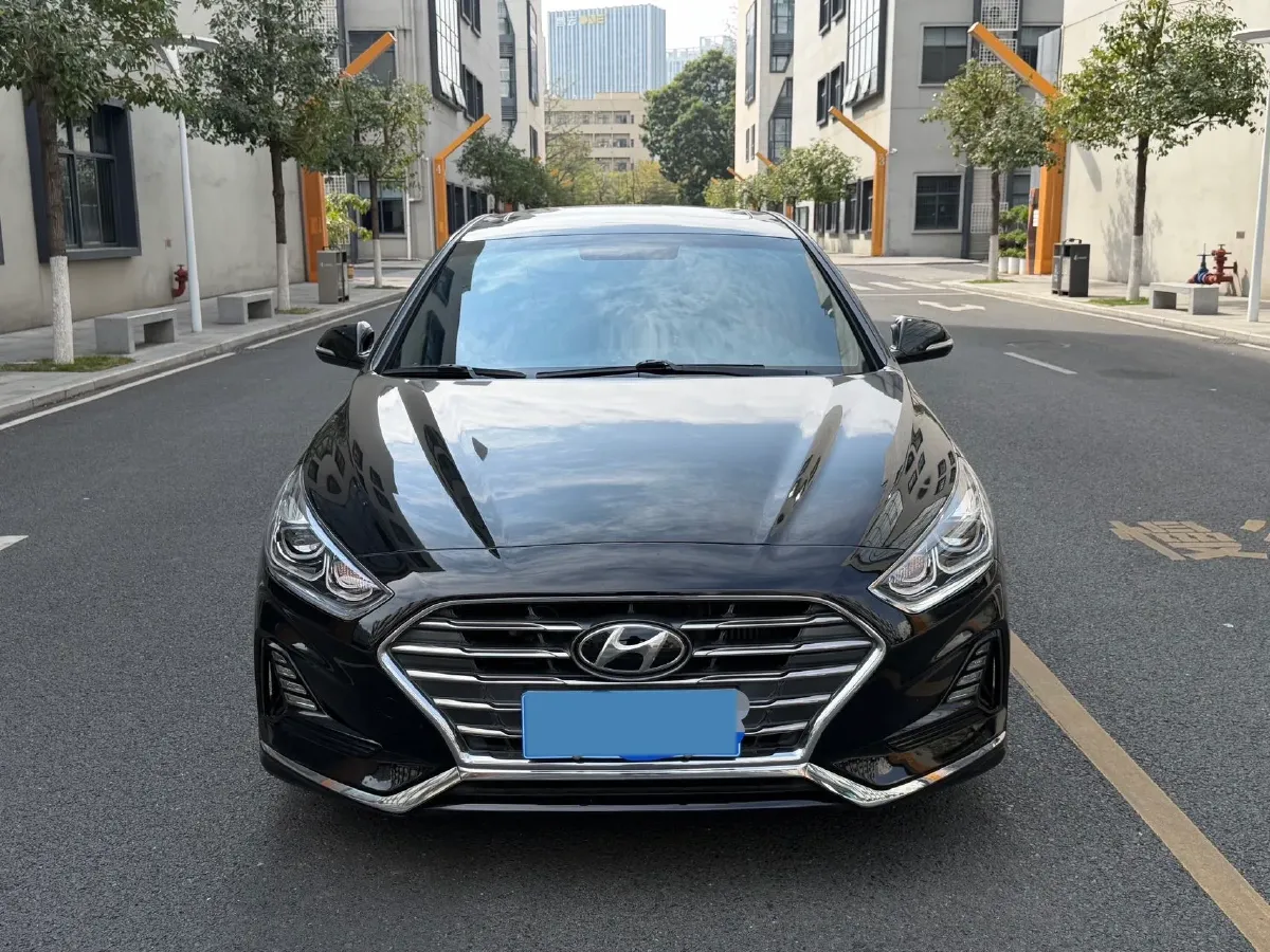 2018 Hyundai Sonata 2.0T 241HP L4 6AT,autocango,china used car exporter,china ev exporter,chinese used car exporter,chinese used ev exporter
