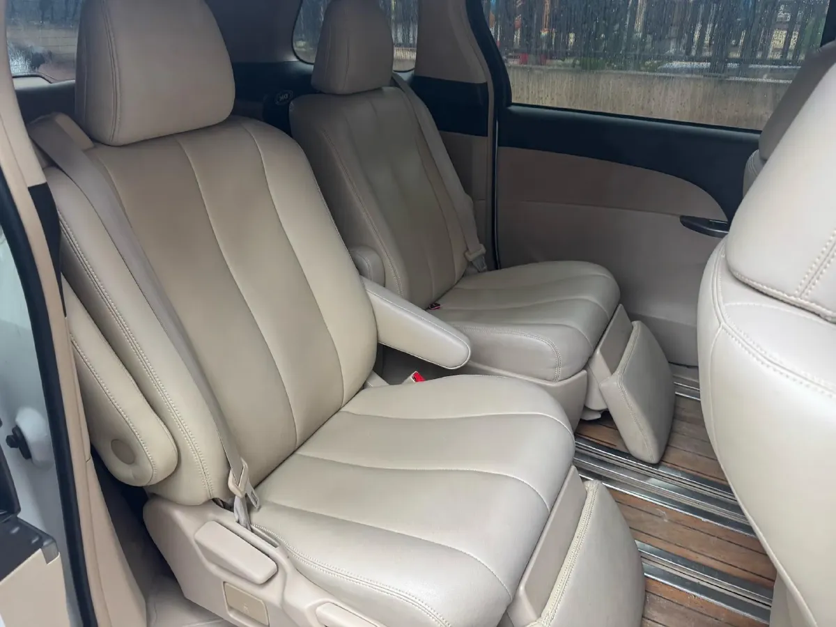 2016 Toyota Land Cruiser Prado 3.5L 280HP V6 6AT,autocango,china used car exporter,china ev exporter,chinese used car exporter,chinese used ev exporter