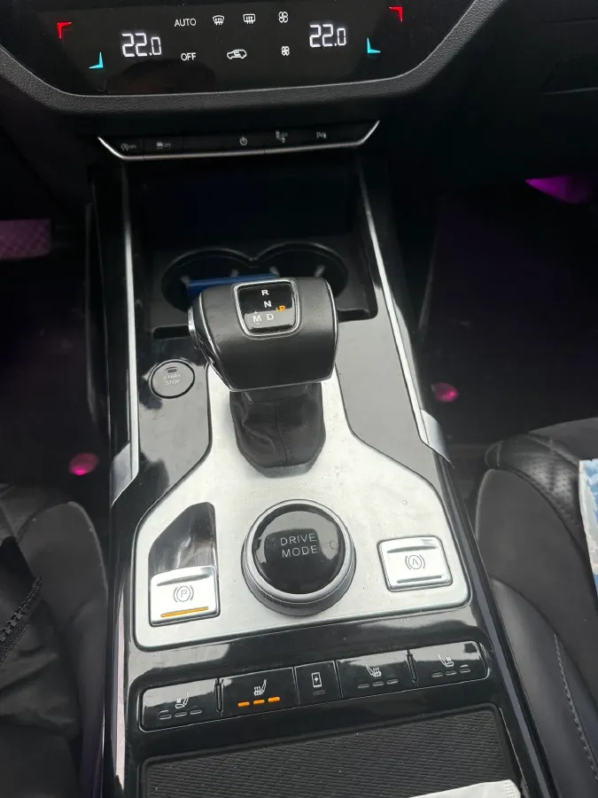 2019 HongQi HS5 2.0T 224HP L4 6AT,autocango,china used car exporter,china ev exporter,chinese used car exporter,chinese used ev exporter