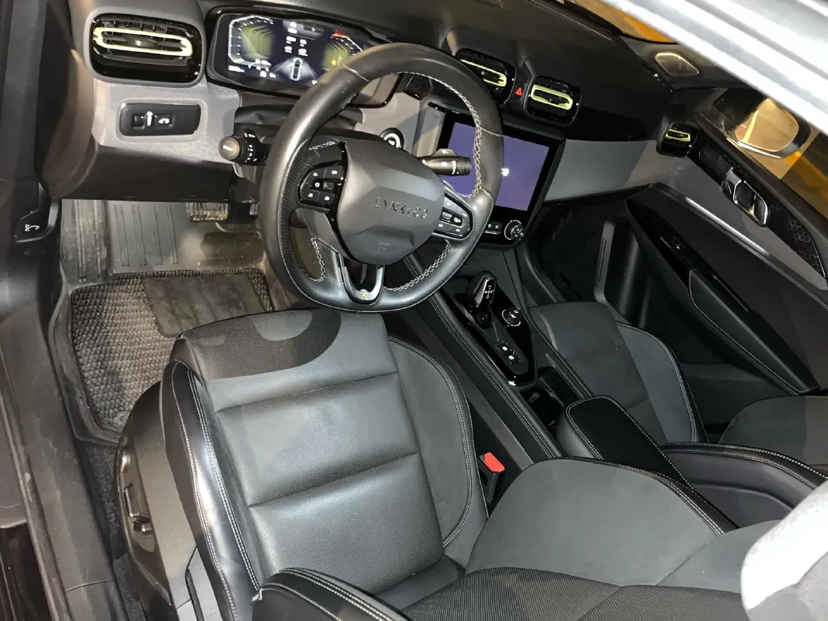 2022 LYNK&CO 03 2.0T 190HP L4 7DCT,autocango,china used car exporter,china ev exporter,chinese used car exporter,chinese used ev exporter