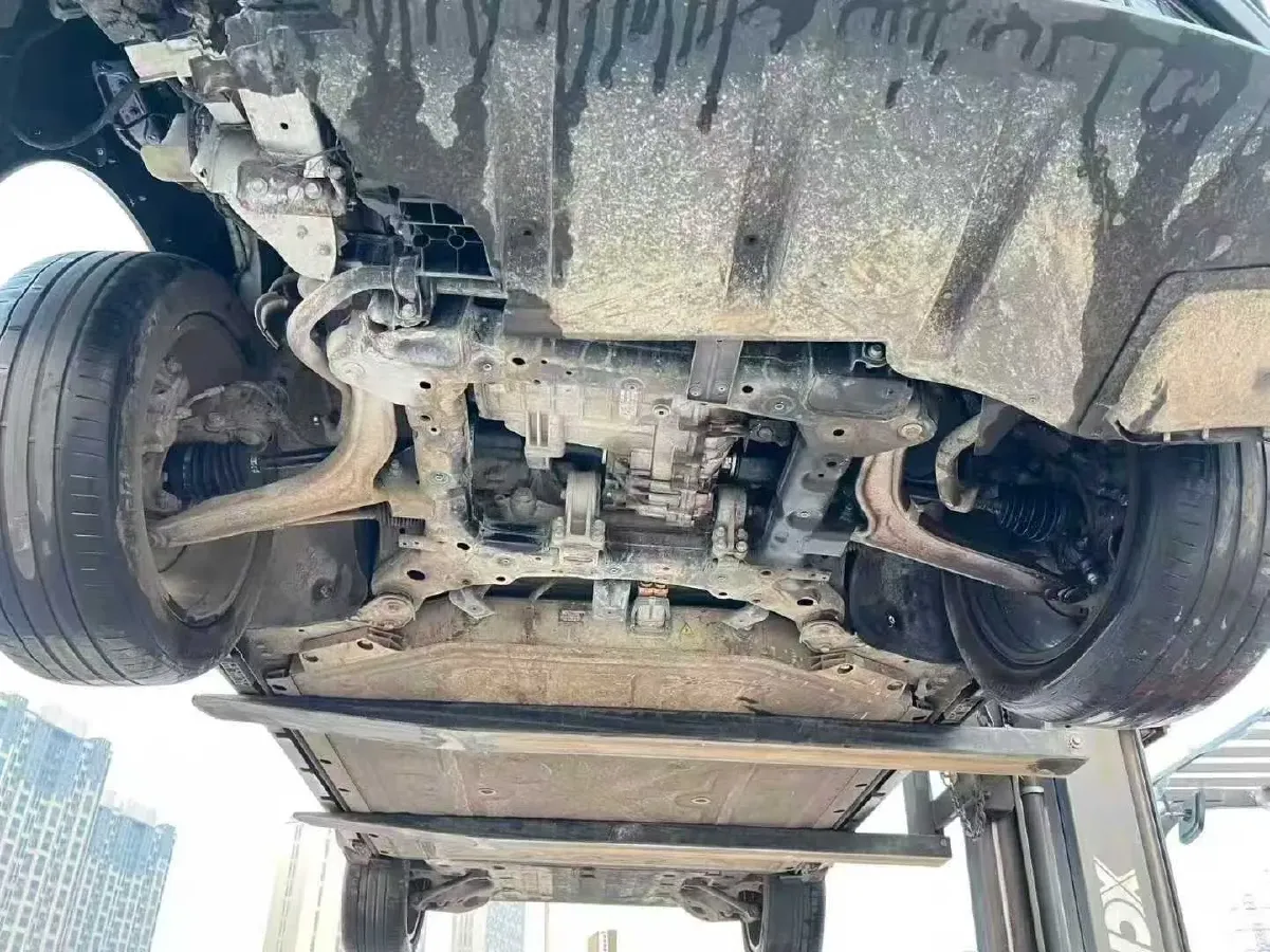 2024 HongQi H5 2.0T 224HP L4 8AT,autocango,china used car exporter,china ev exporter,chinese used car exporter,chinese used ev exporter