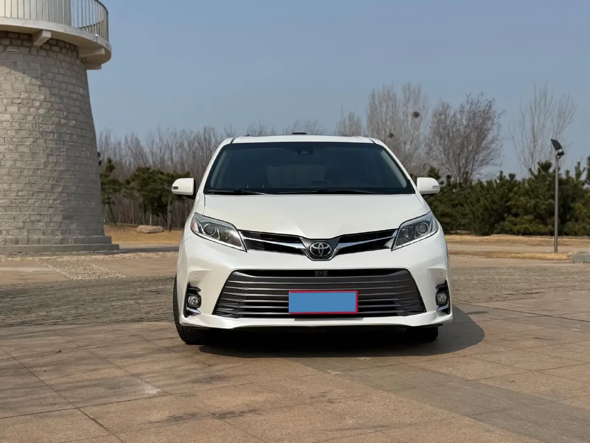 2018 Toyota Highlander 2.0T 220HP L4 6AT,autocango,china used car exporter,china ev exporter,chinese used car exporter,chinese used ev exporter