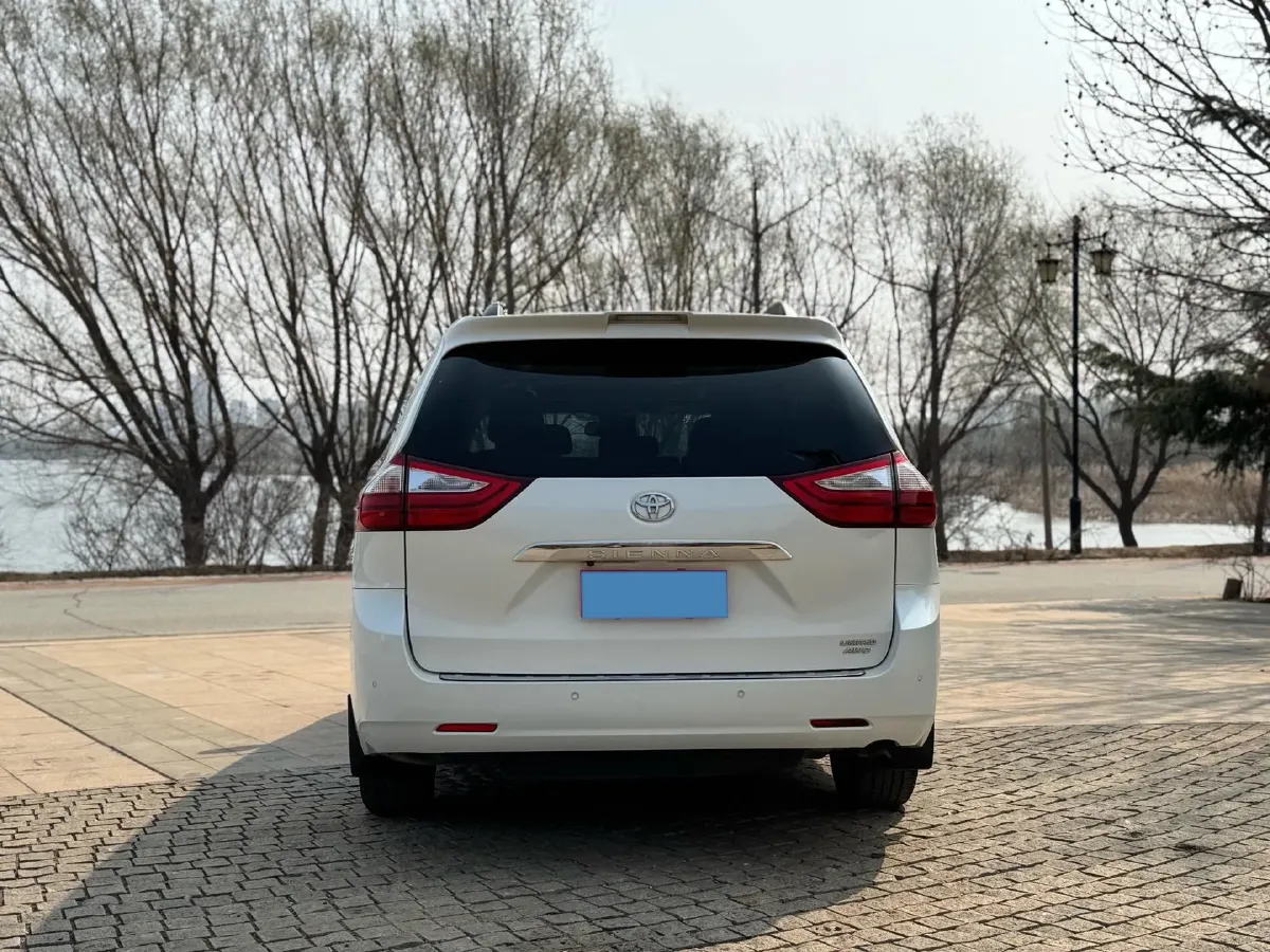 2018 Toyota Highlander 2.0T 220HP L4 6AT,autocango,china used car exporter,china ev exporter,chinese used car exporter,chinese used ev exporter