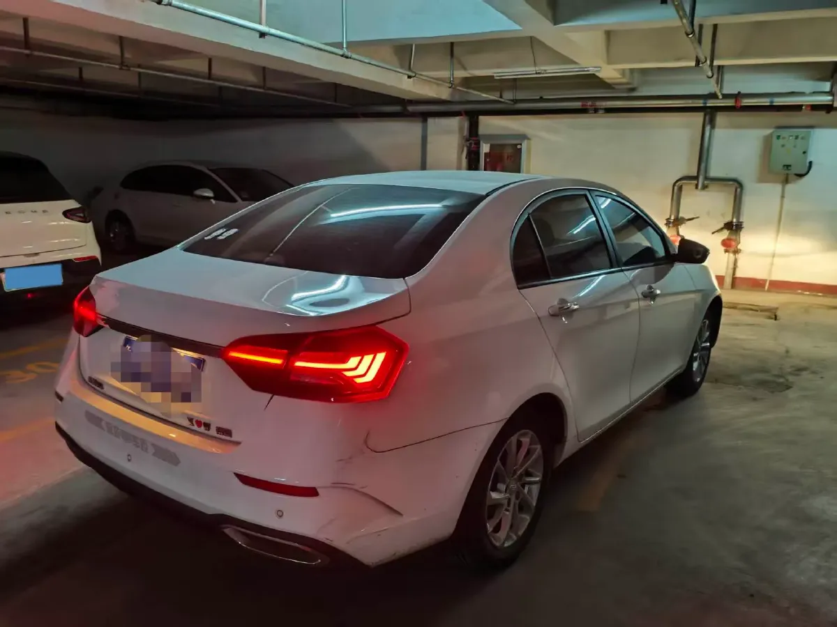 2021 BaoJun 530 1.5T 147HP L4 CVT,autocango,china used car exporter,china ev exporter,chinese used car exporter,chinese used ev exporter