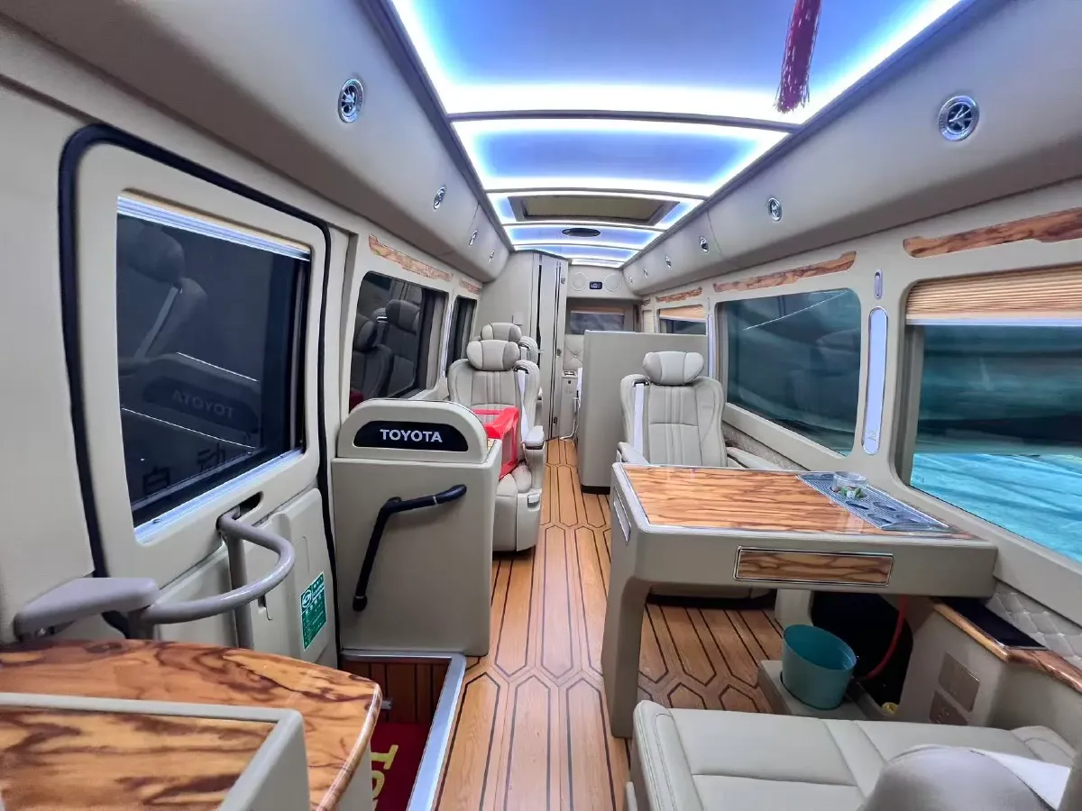 2020 Skoda Octavia 1.5L 113HP L4 5MT,autocango,china used car exporter,china ev exporter,chinese used car exporter,chinese used ev exporter