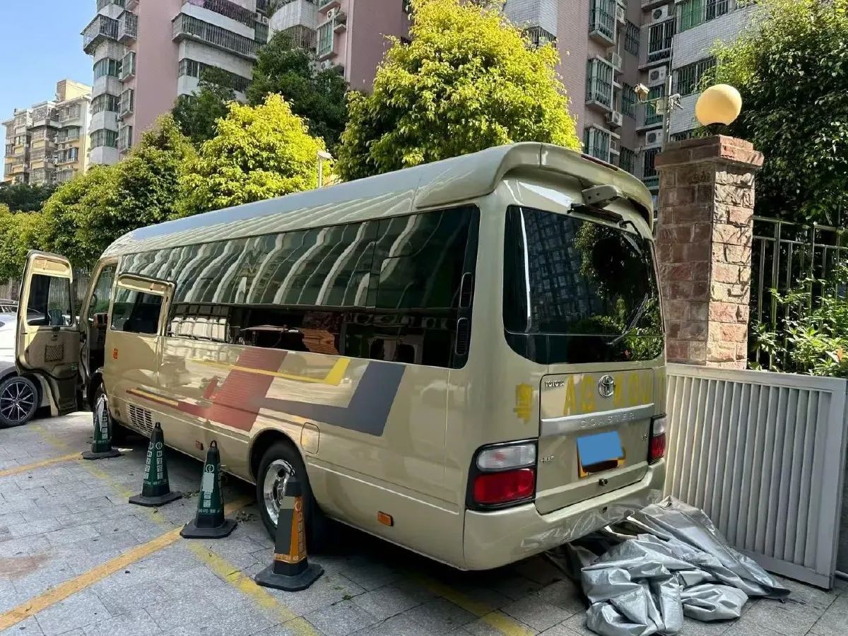 2020 Skoda Octavia 1.5L 113HP L4 5MT,autocango,china used car exporter,china ev exporter,chinese used car exporter,chinese used ev exporter