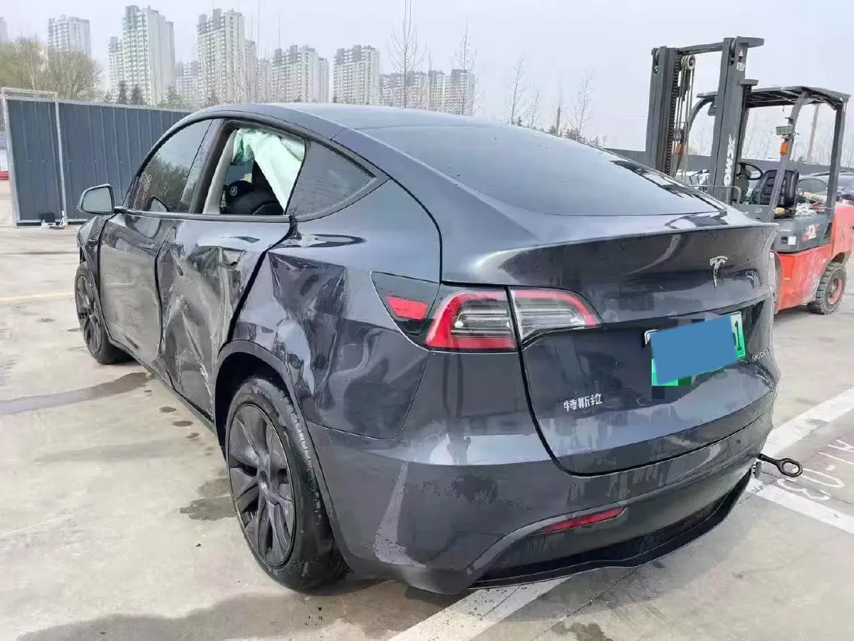 2024 Iveco OuSheng BEV 77.28KWH,autocango,china used car exporter,china ev exporter,chinese used car exporter,chinese used ev exporter