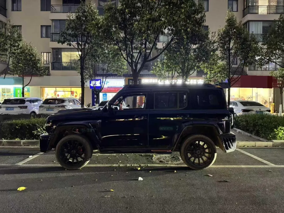 2023 Cyberspace 300 2.0T 227HP L4 8AT,autocango,china used car exporter,china ev exporter,chinese used car exporter,chinese used ev exporter