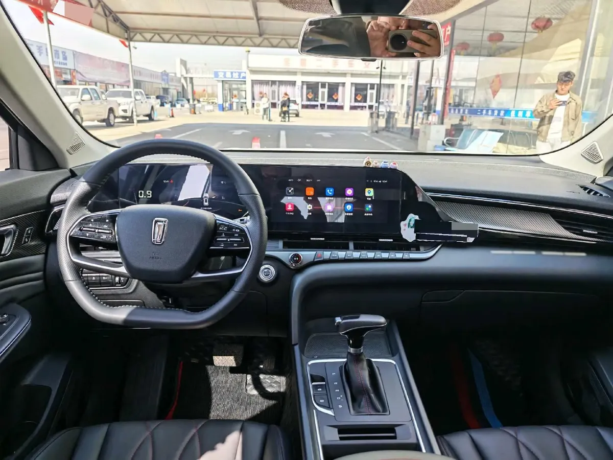 2022 Bestune T55 1.5T 169HP L4 7DCT,autocango,china used car exporter,china ev exporter,chinese used car exporter,chinese used ev exporter