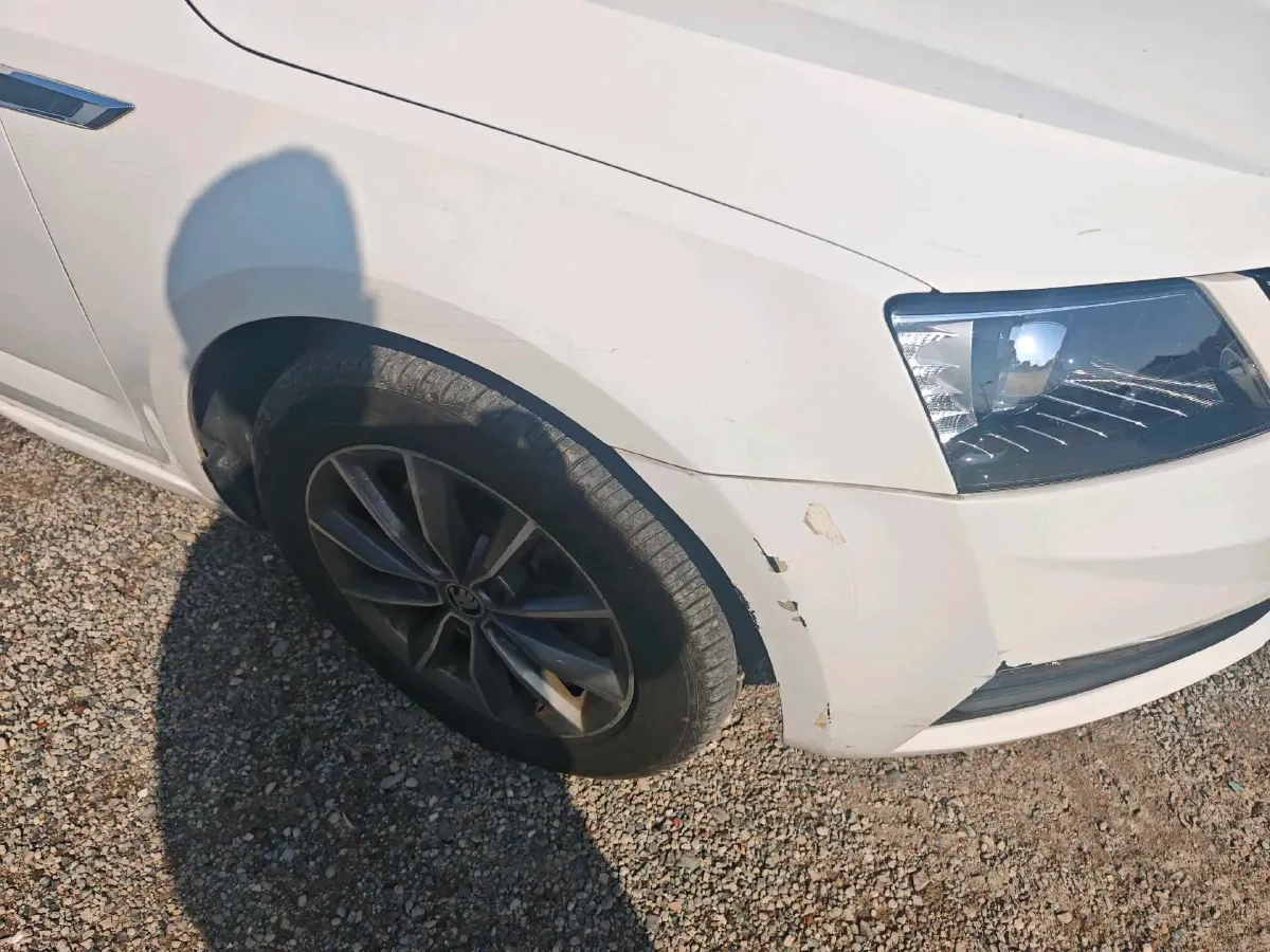 2019 Skoda Octavia 1.5L 116HP L4 6AT,autocango,china used car exporter,china ev exporter,chinese used car exporter,chinese used ev exporter