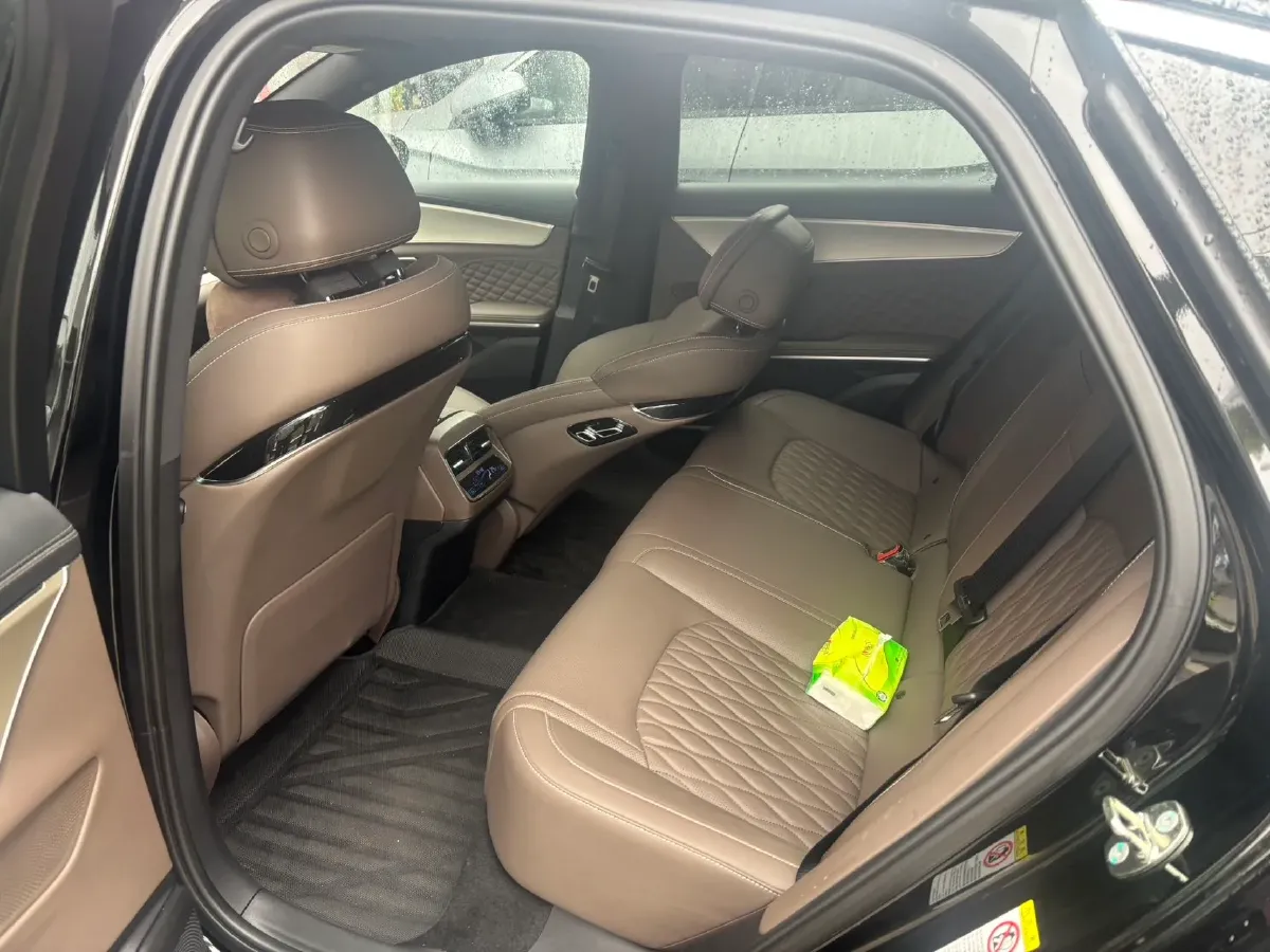 2024 BYD Han BEV 60.48KWH,autocango,china used car exporter,china ev exporter,chinese used car exporter,chinese used ev exporter