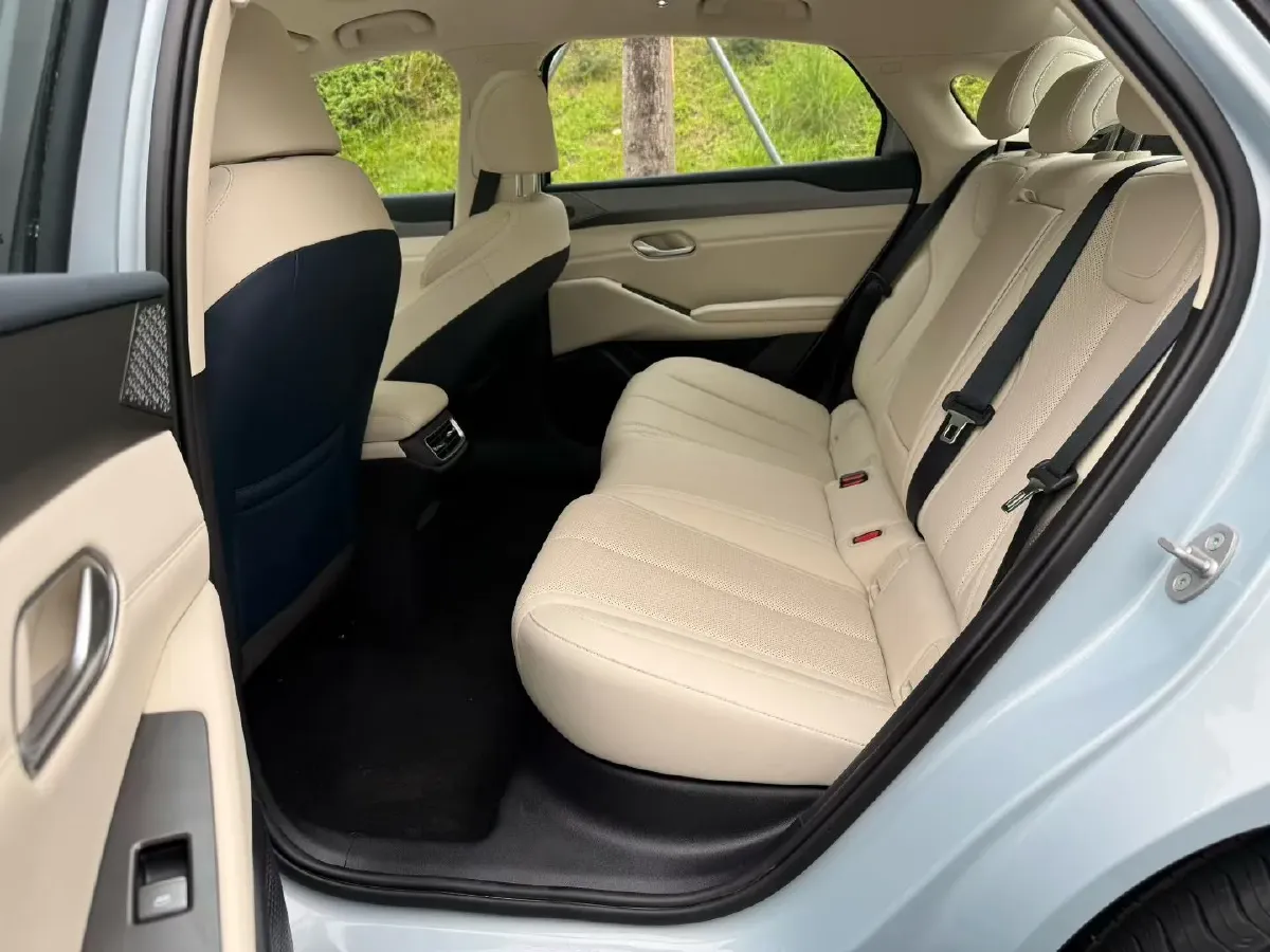 2025 BYD QinL BEV,autocango,china used car exporter,china ev exporter,chinese used car exporter,chinese used ev exporter